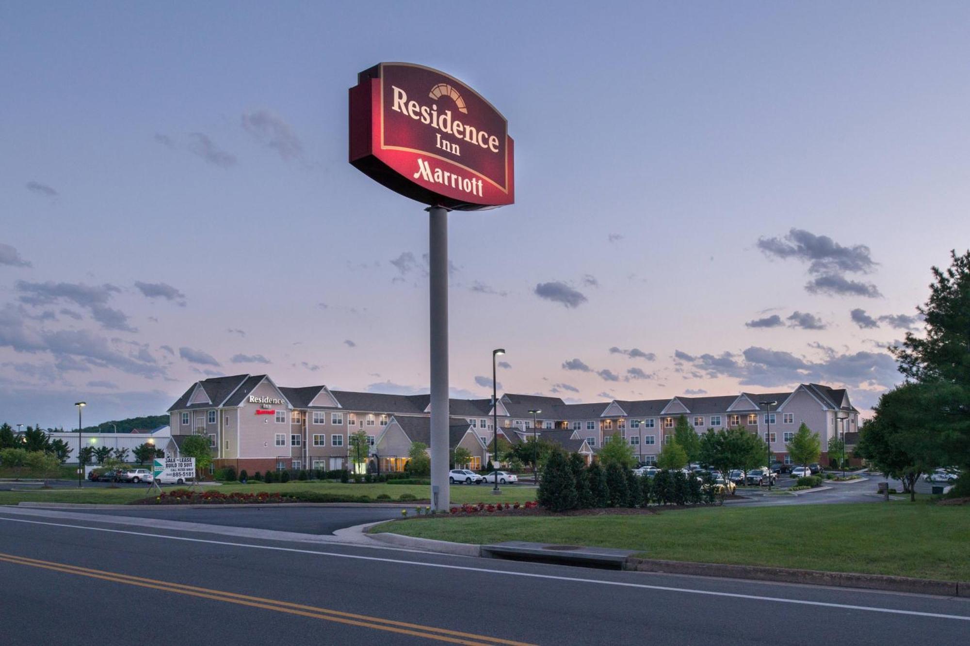 Residence Inn By Marriott Харрисонберг Экстерьер фото